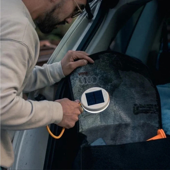 NWB MPowerd Luci Solar Portable Light - Picture 4 of 8